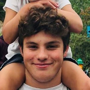 Meet your Posher, Sam